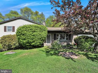 328 Mail Route Rd, Reading, PA 19608