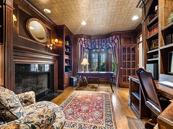 4th image of 1422 Spring Pass Way