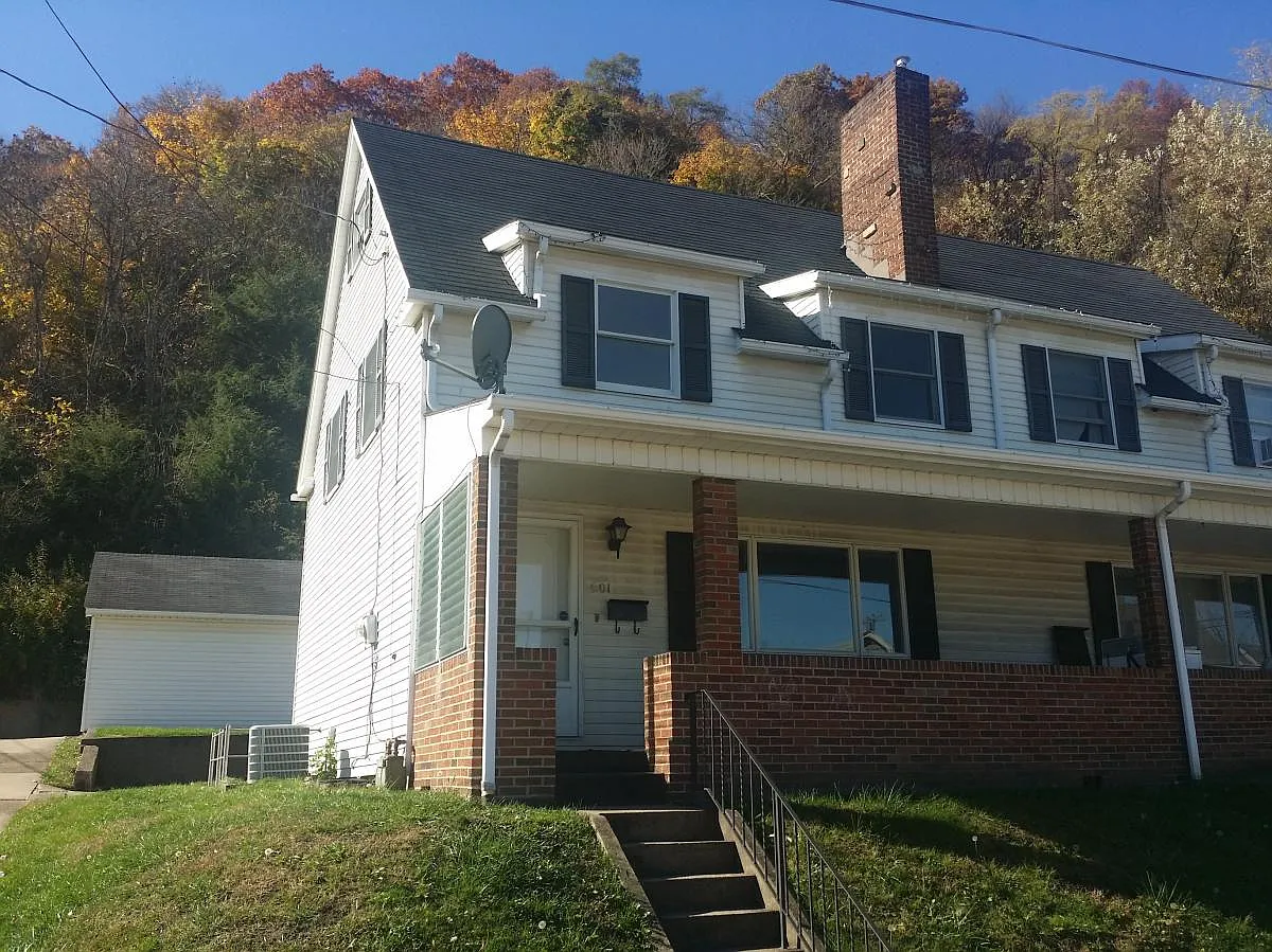 601 Edna St photo 1
