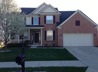 8672 N Autumnview Dr, McCordsville, IN 46055