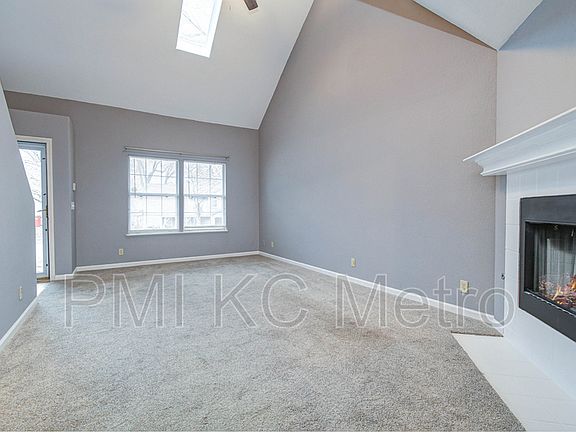 5th image of 15813 E 20th St S