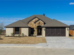 220 McKittrick Ln, Godley, TX 76044