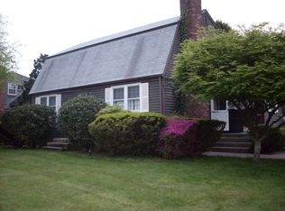 56 Hollywood Ave, Narragansett, RI 02882