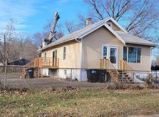 4742 N 17th St, Omaha, NE 68110