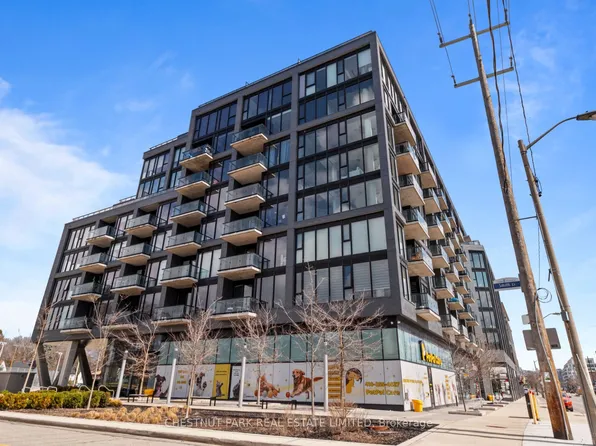 7 Smith Cres #813, Toronto, ON M8Z 0G3