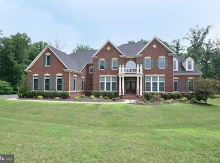 1651 Hunting Crest Way, Vienna, VA 22182
