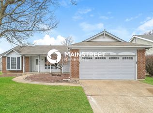 4163 Fox Crossing Dr, Florissant, MO