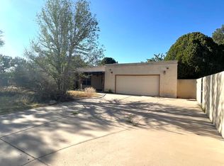 1903 Gwenda Dr, Carlsbad, NM 88220