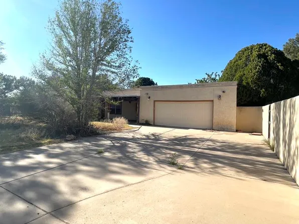 1903 Gwenda Dr, Carlsbad, NM 88220
