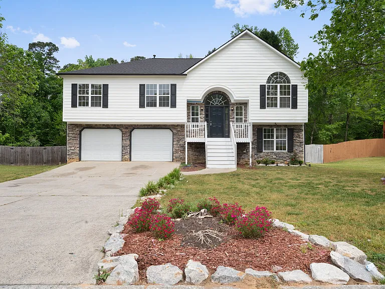 1414 Paddocks Way — Photo 34