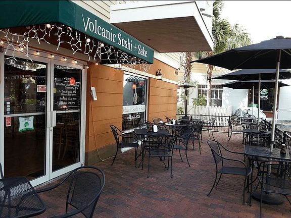 Great place to eat. Picket fence is your home.