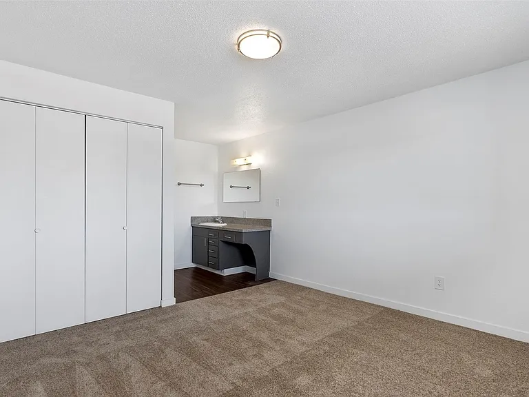 Apt 31 Floorplan Bedroom
