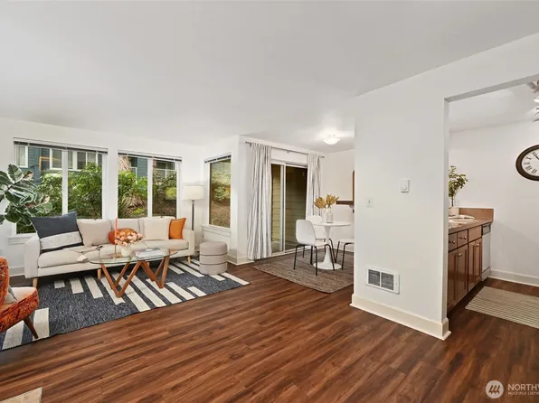 300 N 130th Street #4104, Seattle, WA 98133