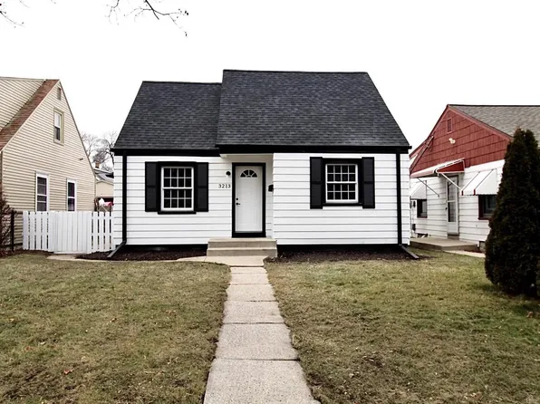 3213 S 6th STREET, Milwaukee, WI 53215