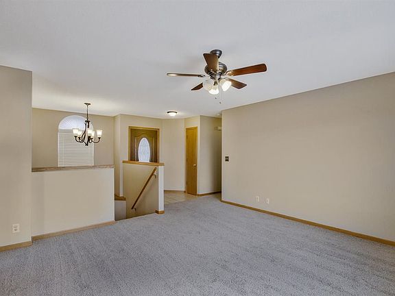 4th image of 1830 N Lakeside Dr