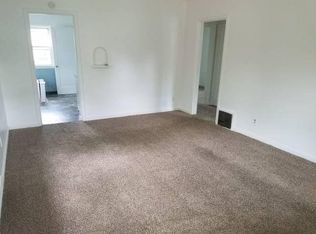 611 7th Ave N, Grand Forks, ND 58203