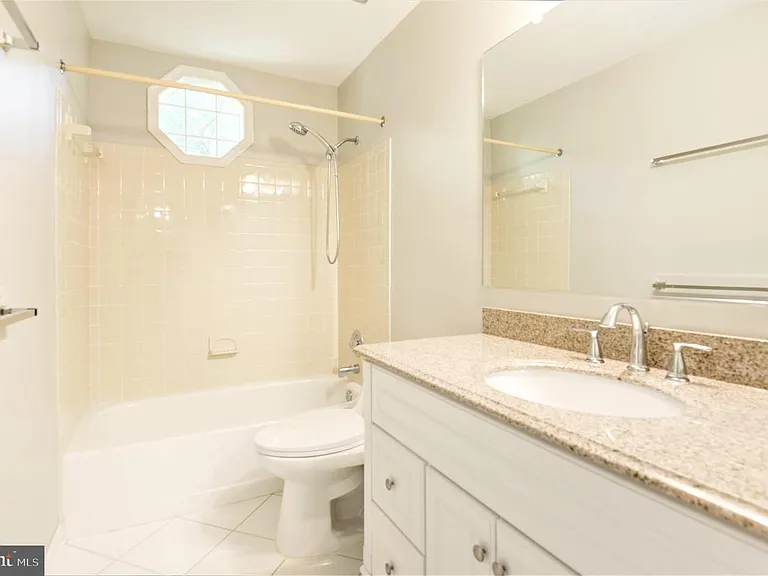10322 Dunn Meadow Rd — Photo 34