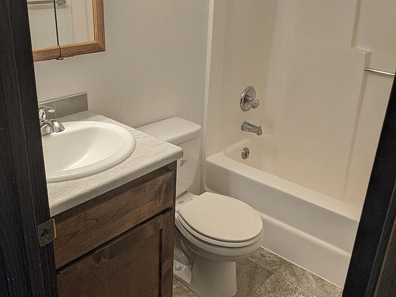 5th image of 91 SE 11th Ave APT 201