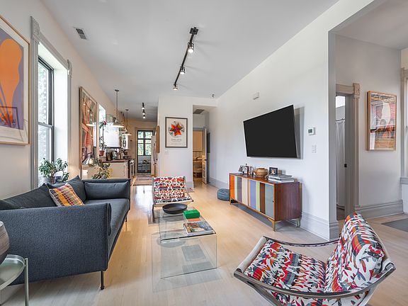 5th image of 3507 W Carroll Ave #2