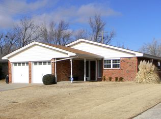 1816 Coventry Ln, Nichols Hills, OK 73120