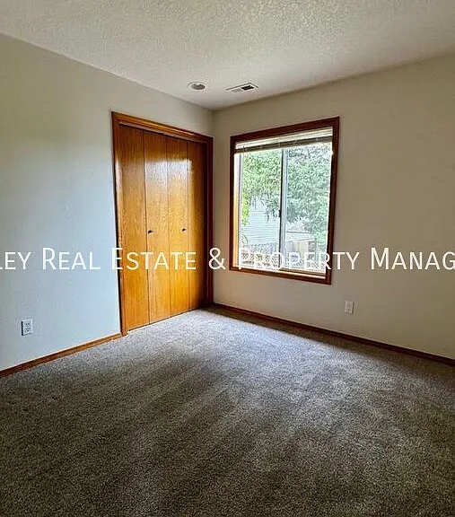 10271 SW Evergreen Ct — Photo 13