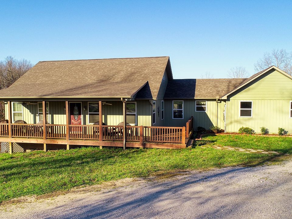 1st image of 480 Crestwood Dr