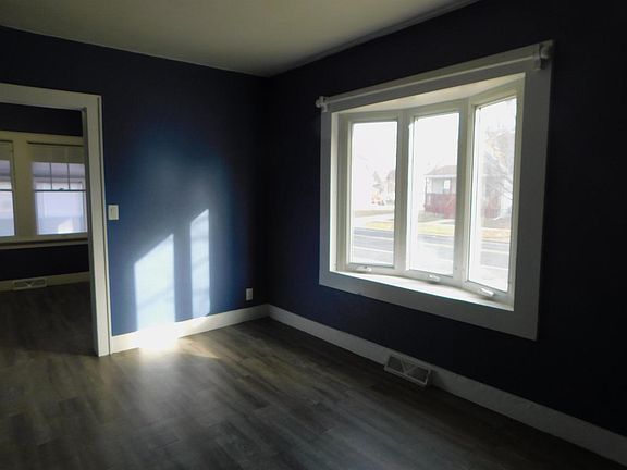 4th image of 1025 Gerald Avenue