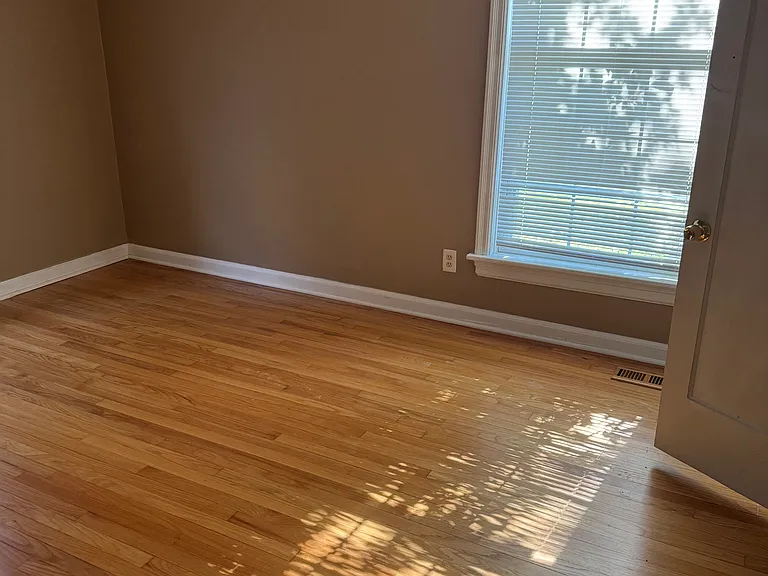 7549 Hiawatha Ave — Photo 19