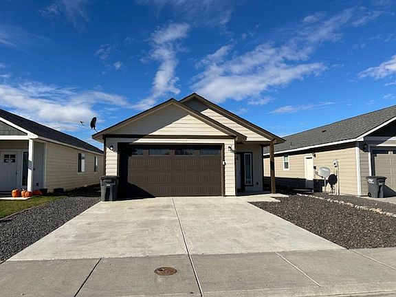 2nd image of 4058 Quinn Dr NE