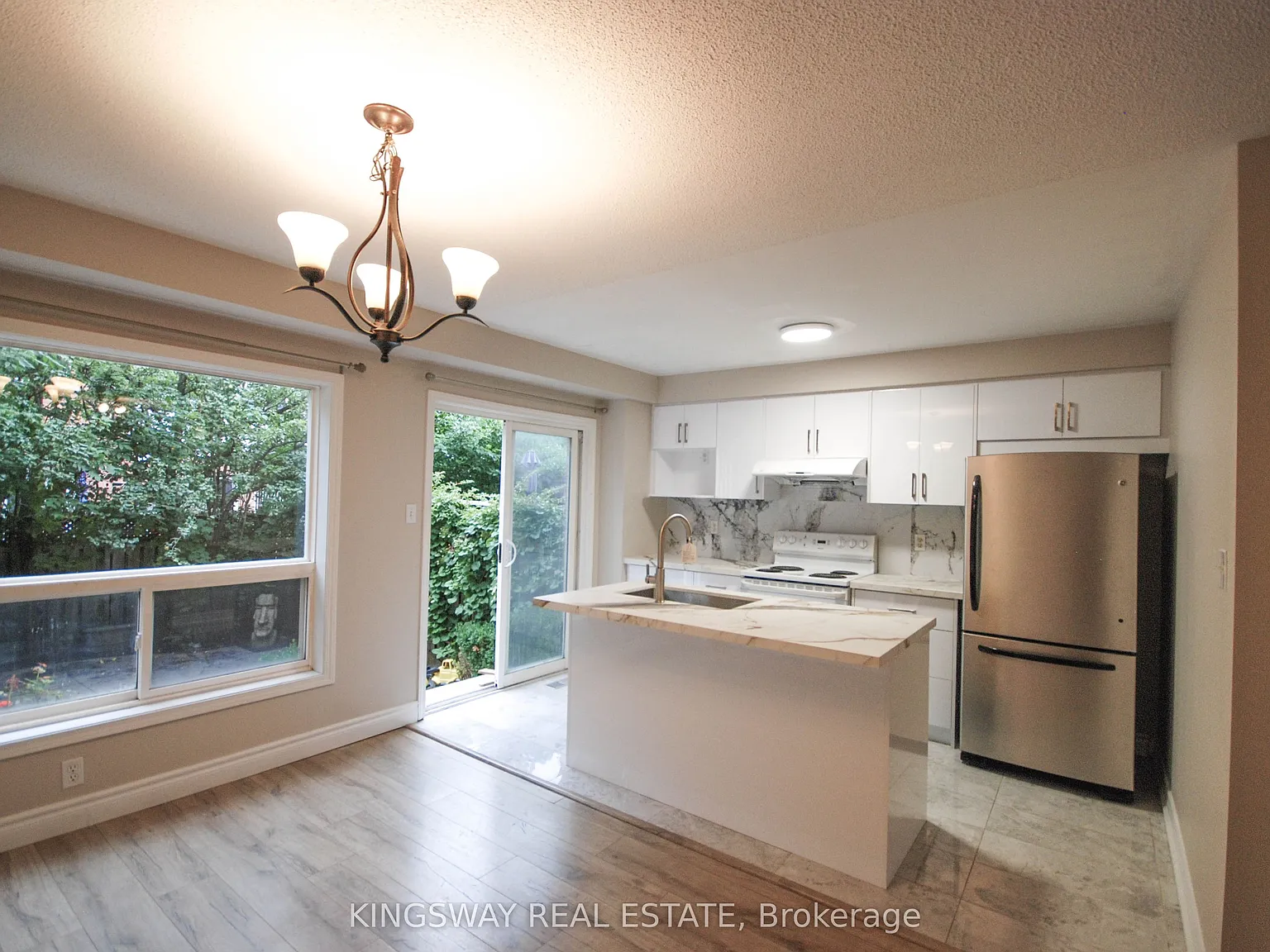 3 bed, $3,485 — Photo 4