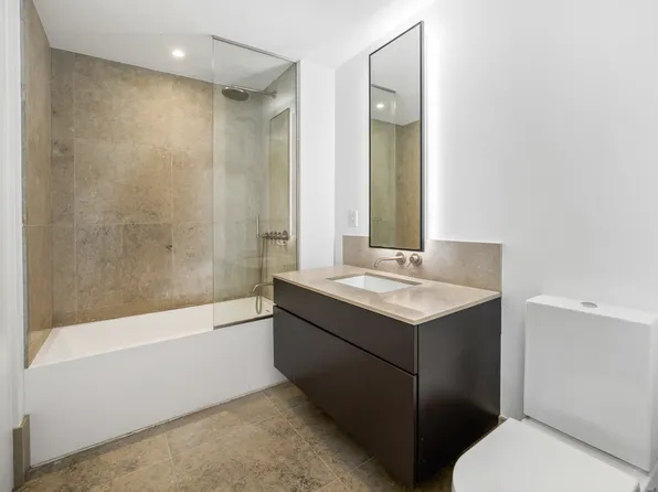 429 Kent Avenue image 11 of 18