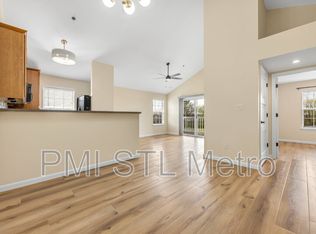 6303 Spring River Dr, O'Fallon, MO 63368