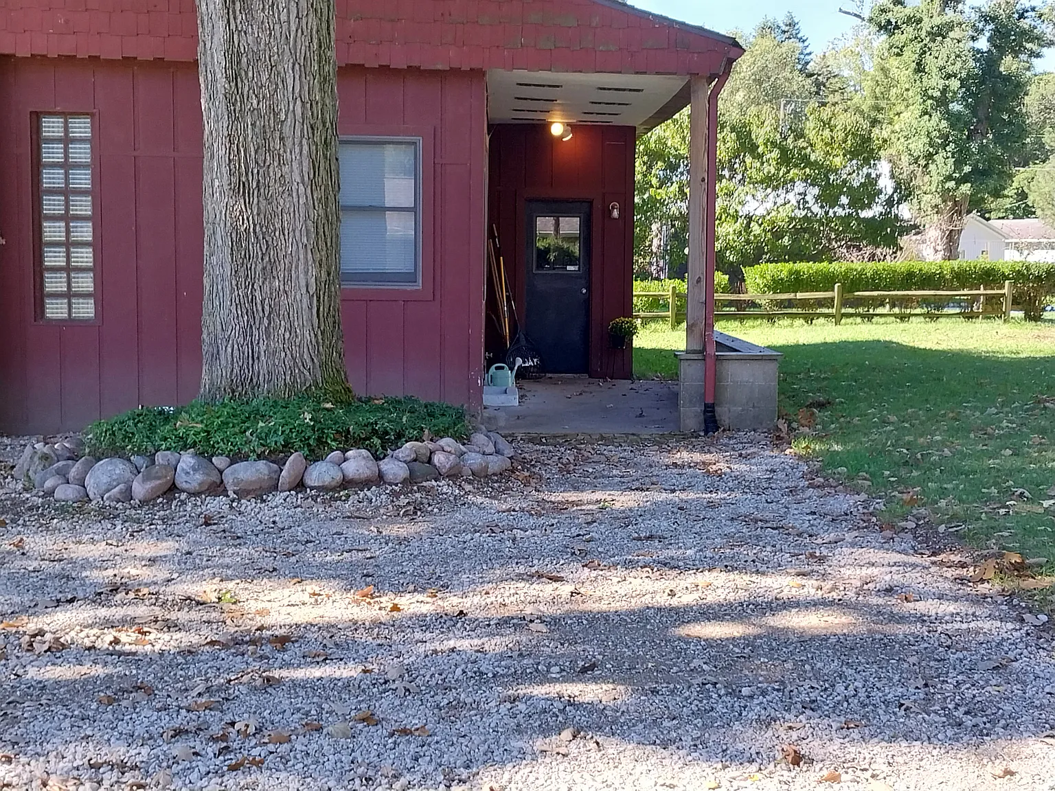 52656 Lakeshore Dr — Photo 3