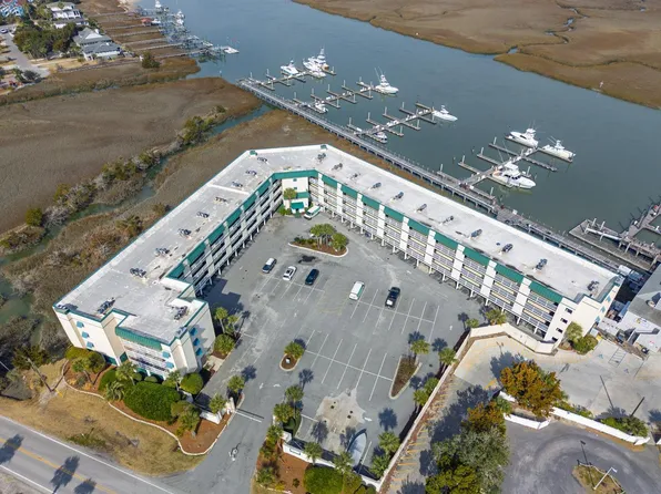 3701 Dock Site Rd #111, Edisto Island, SC 29438