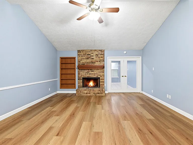 6009 Leafwood Cir — Photo 10