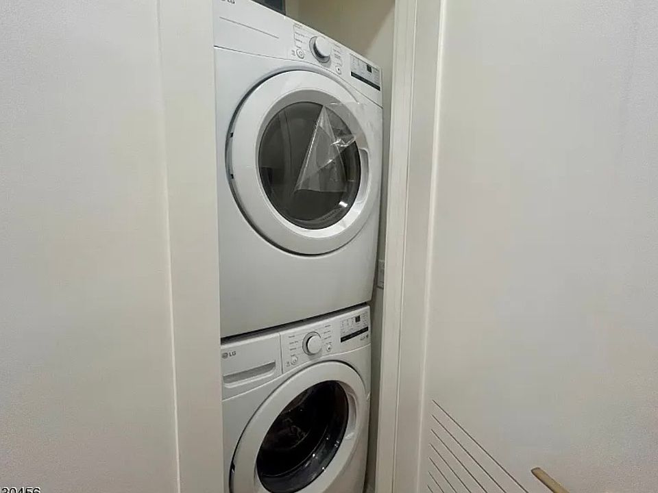1st image of 50 Grace St