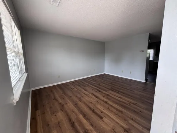 980 Pine St, Aynor, SC 29511