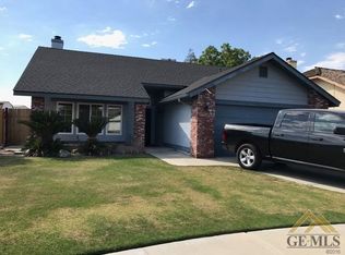 6613 Hazelnut Ct, Bakersfield, CA 93313