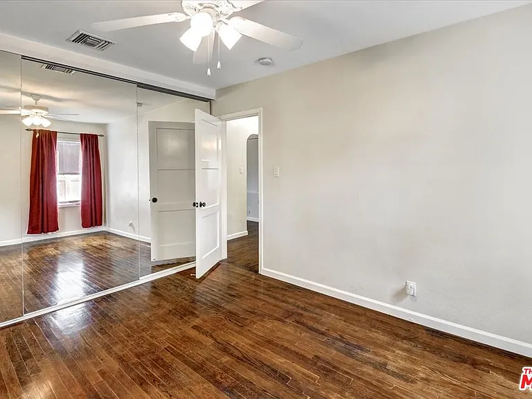 6200 Jamieson Ave — Photo 21