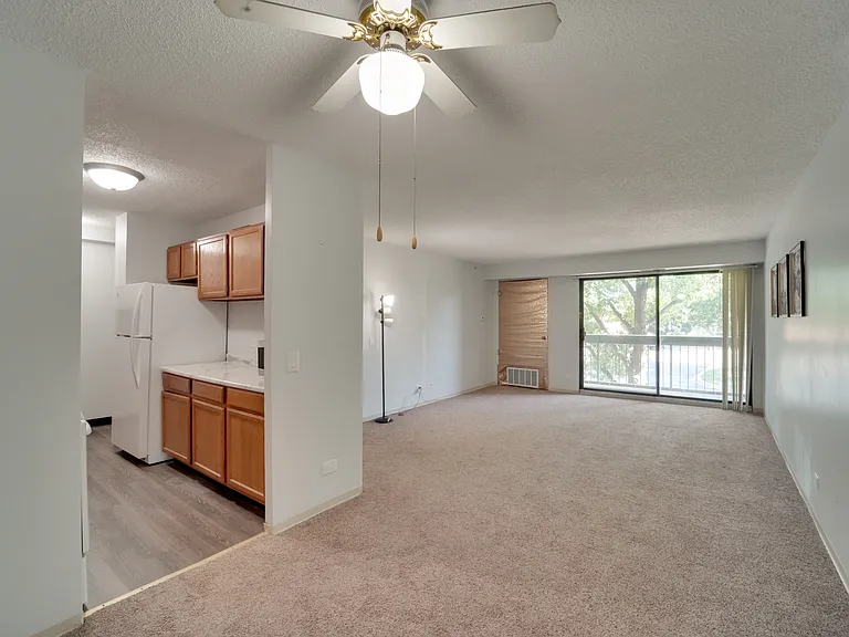 1800 Huntington Blvd #206 — Photo 7
