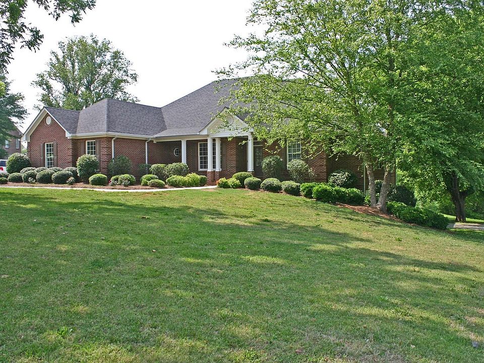 4 Side Brick ranch!