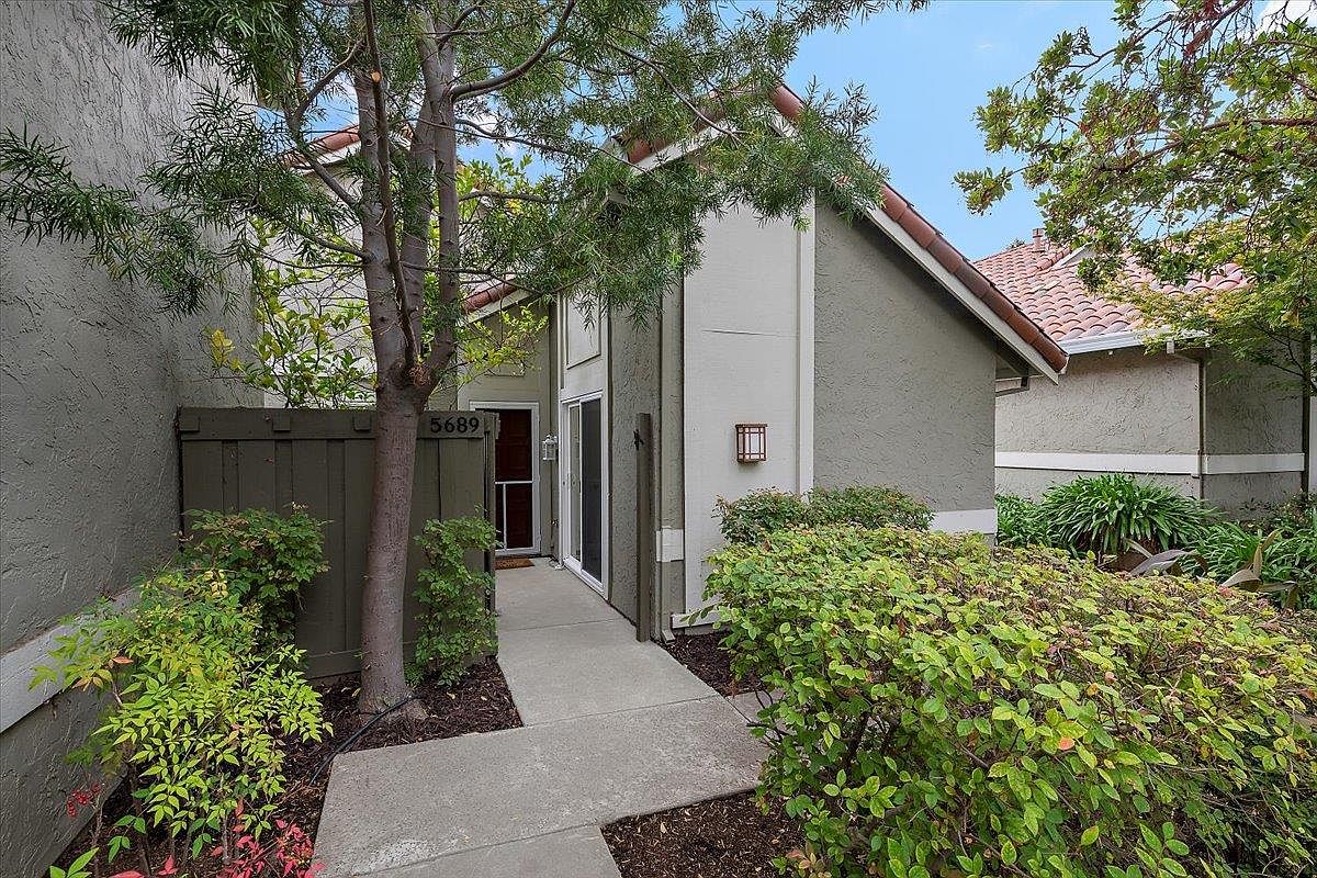 5689 Seifert Ave, San Jose, CA 95118 | Zillow