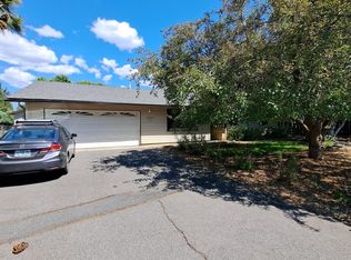 61553 Twin Lakes Loop, Bend, OR 97702