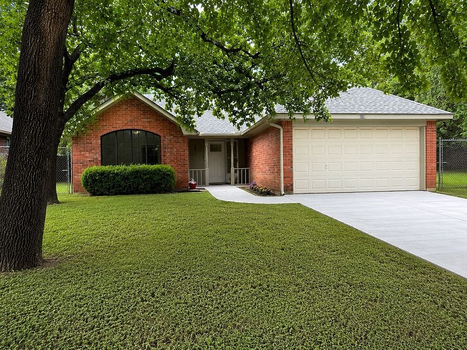 1st image of 2812 Howard Ct