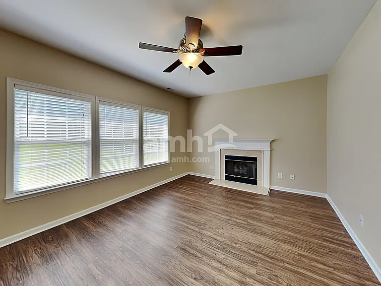 1922 Dundalk Rd — Photo 5