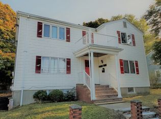 18 Bateman St, Roslindale, MA 02131