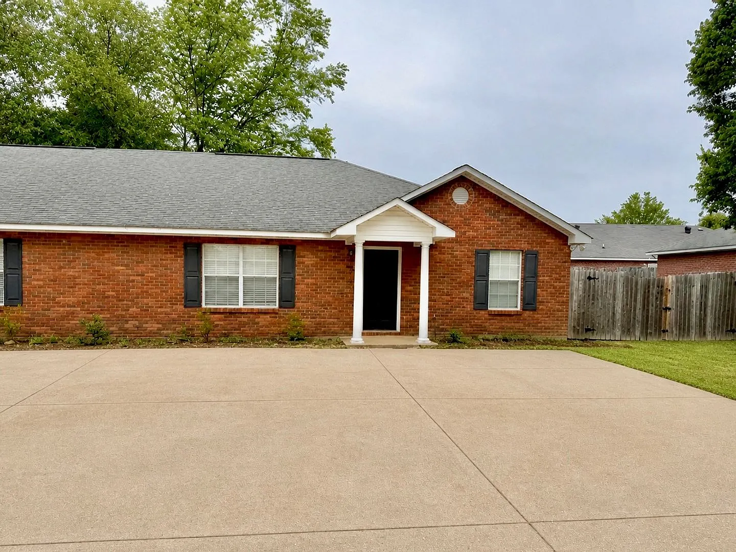 Updated Auburn Duplex — Photo 3