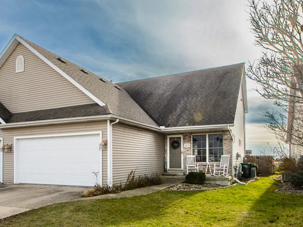 1835 Marina Dr, Normal, IL 61761