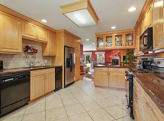 5th image of 4716 Linden Ave