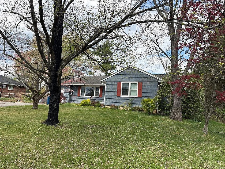 1st image of 245 Washington Crossing Pennington Rd